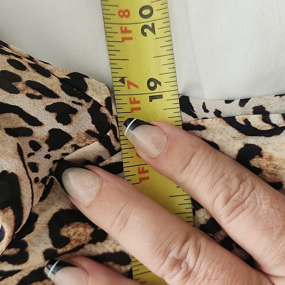 Vintage Cache Bodysuit Plunge V Neck Animal Print Long Sleeves Top Size M - Picture 12 of 13